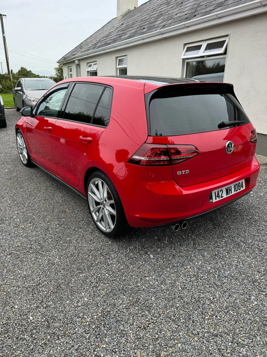142 Golf GTD - Image 3