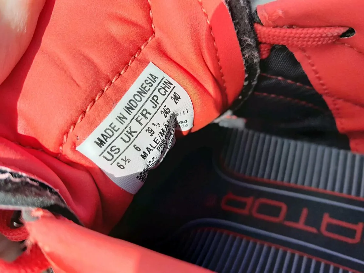 Addias Predator Football boots - Image 2