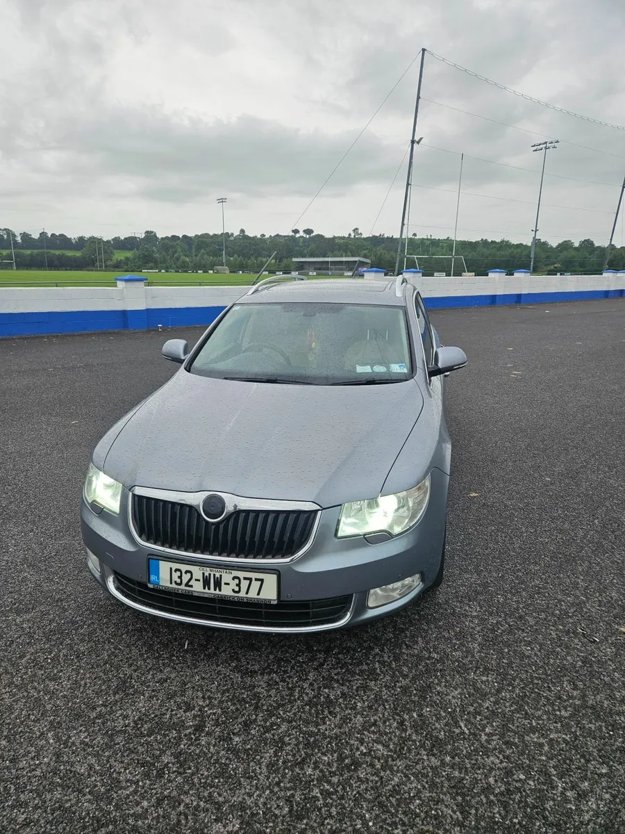 Skoda Superb 2013 - Image 1