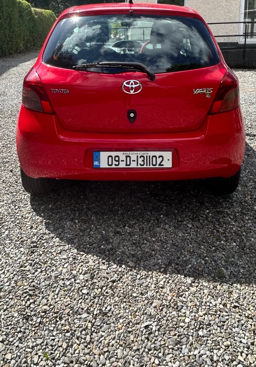 Toyota Yaris 2009 - Image 4