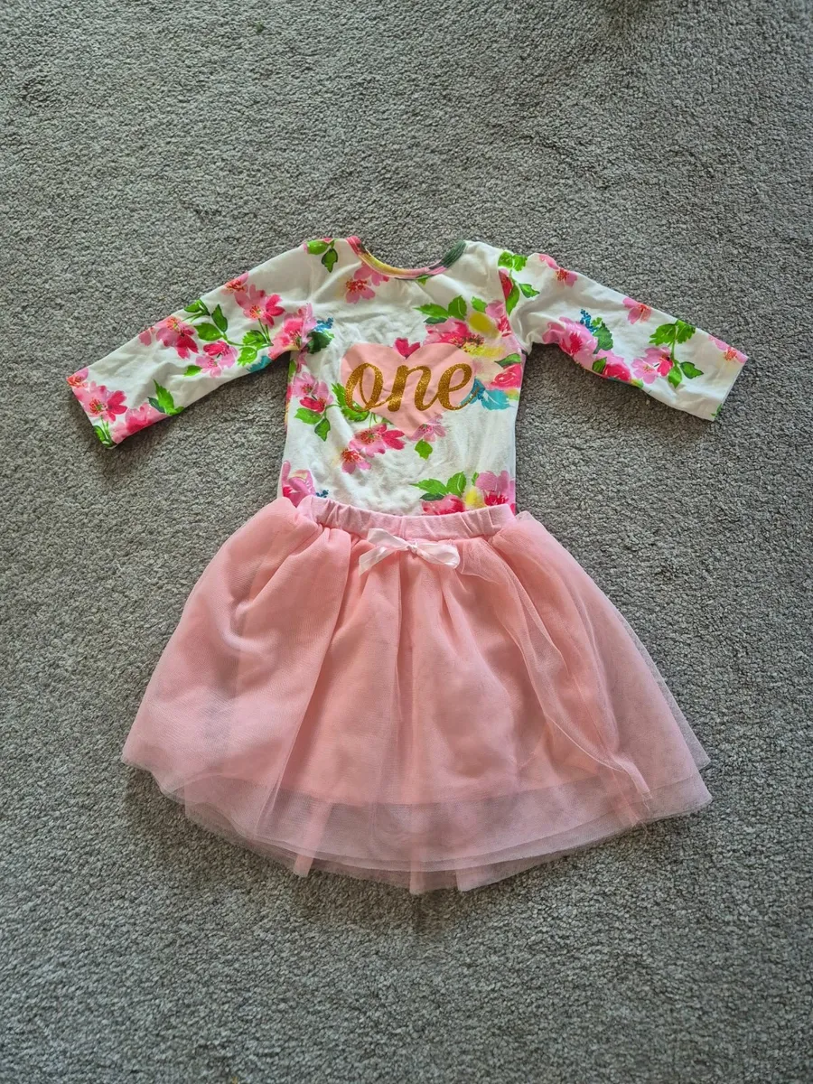1 year old birthday girl tutu and vest - Image 3