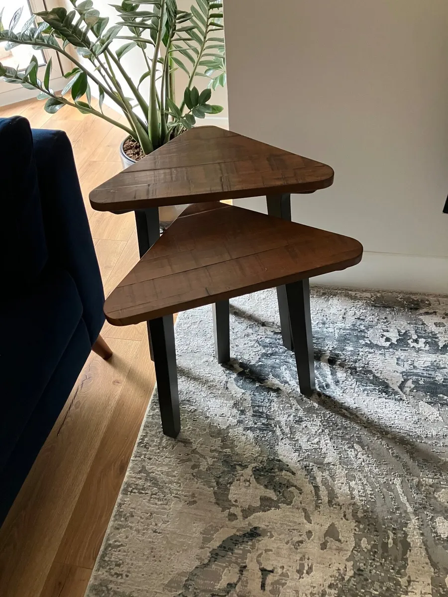 Nest of tables - Image 1