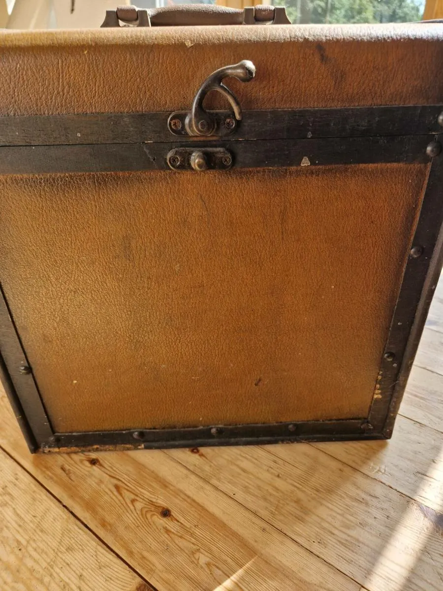 Wine carrier - Image 2