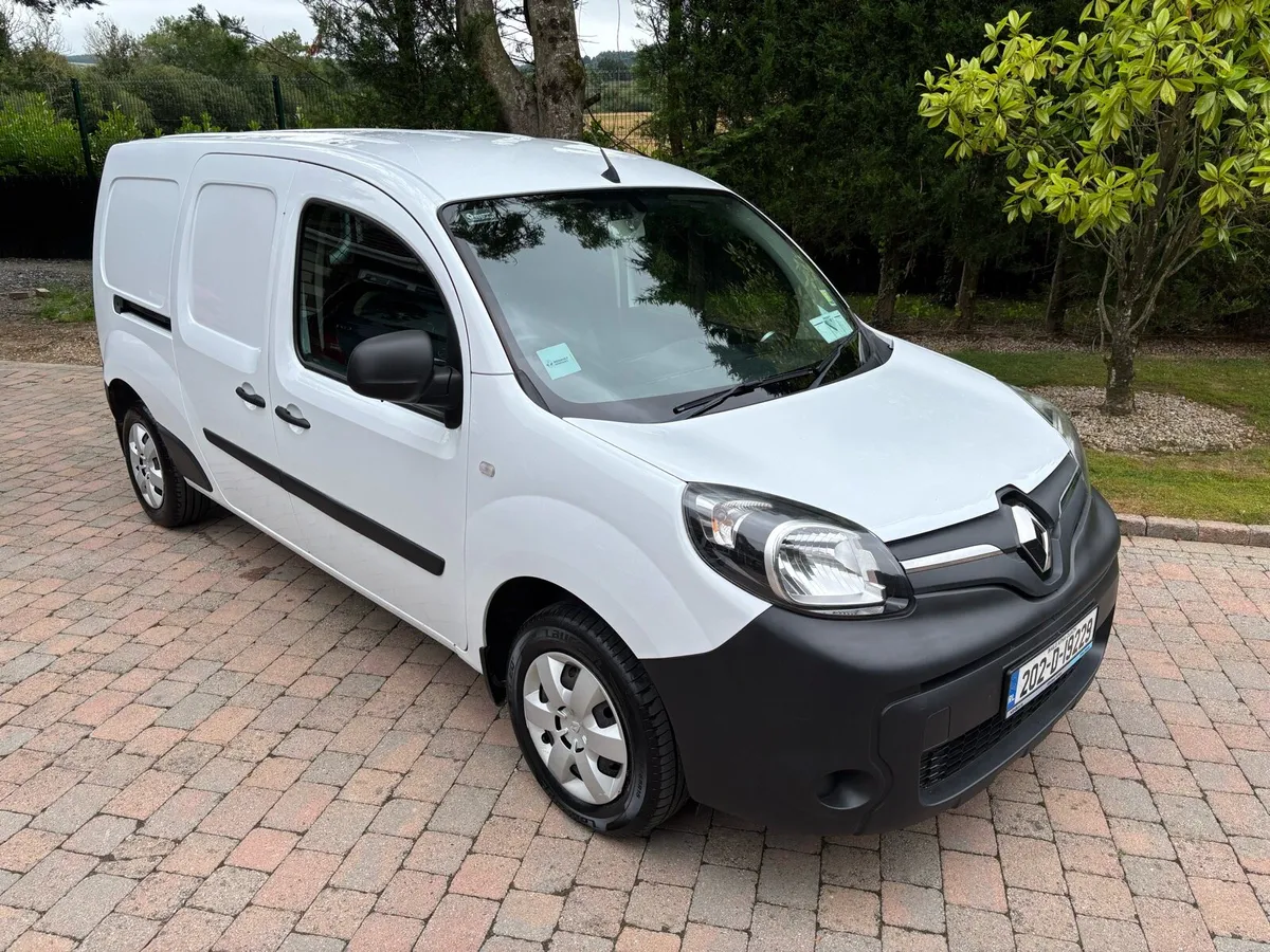 Renault kangoo EV Auto LWB(250km Range) only 45kms - Image 3