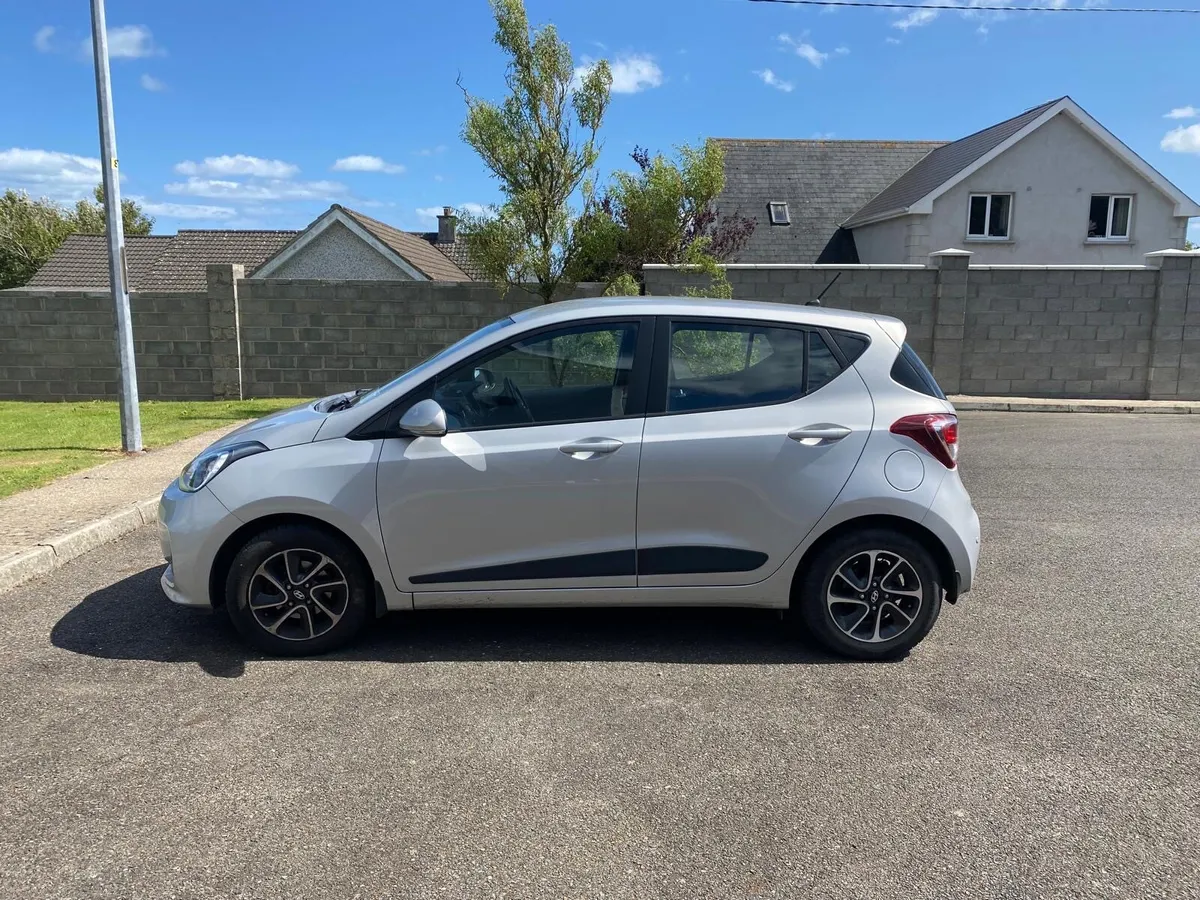 Hyundai i10 automatic - Image 3