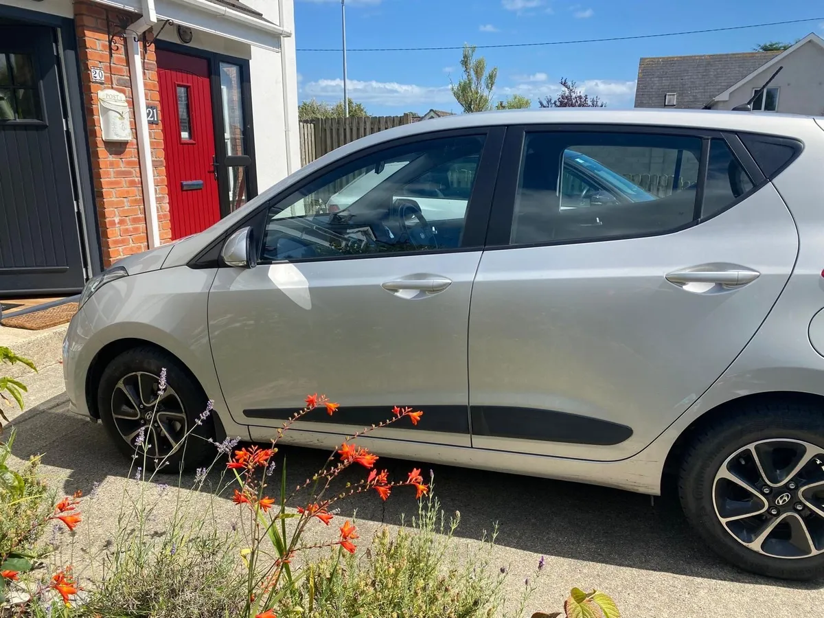 Hyundai i10 automatic - Image 4