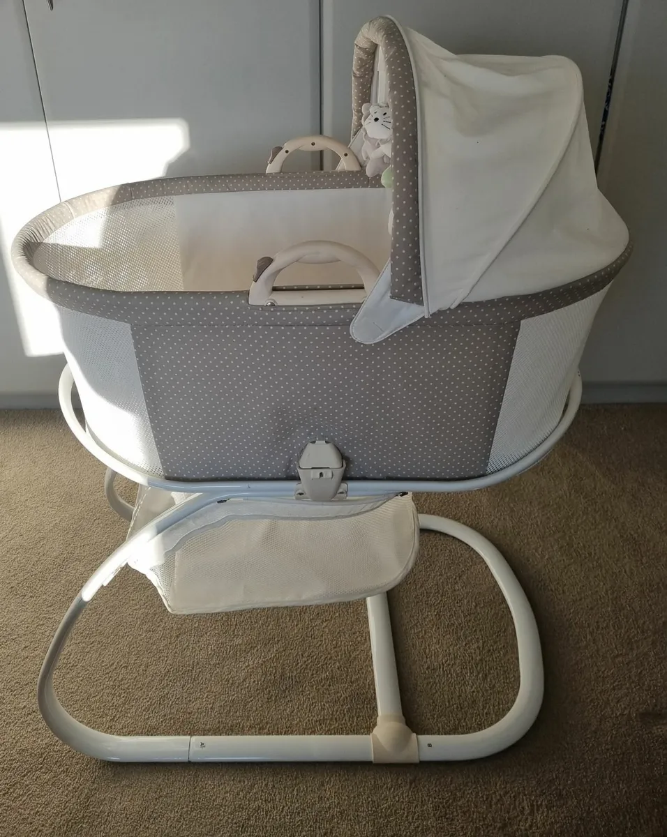 Baby Cot for New Born to 6 Months - Image 2