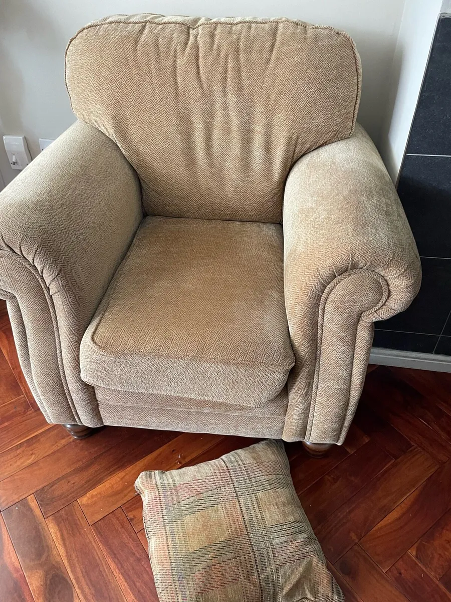 3piece Suite • foot stool. - Image 1