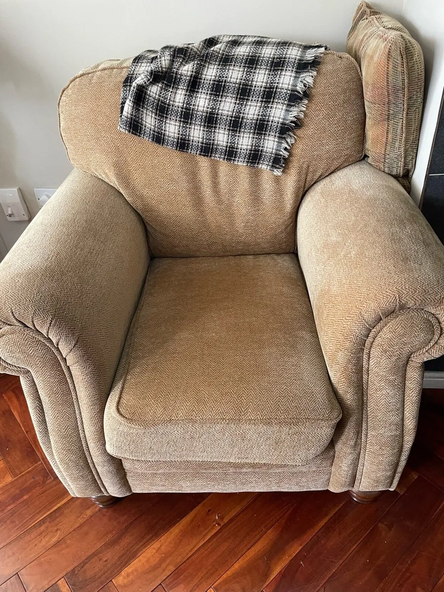 3piece Suite • foot stool. - Image 3