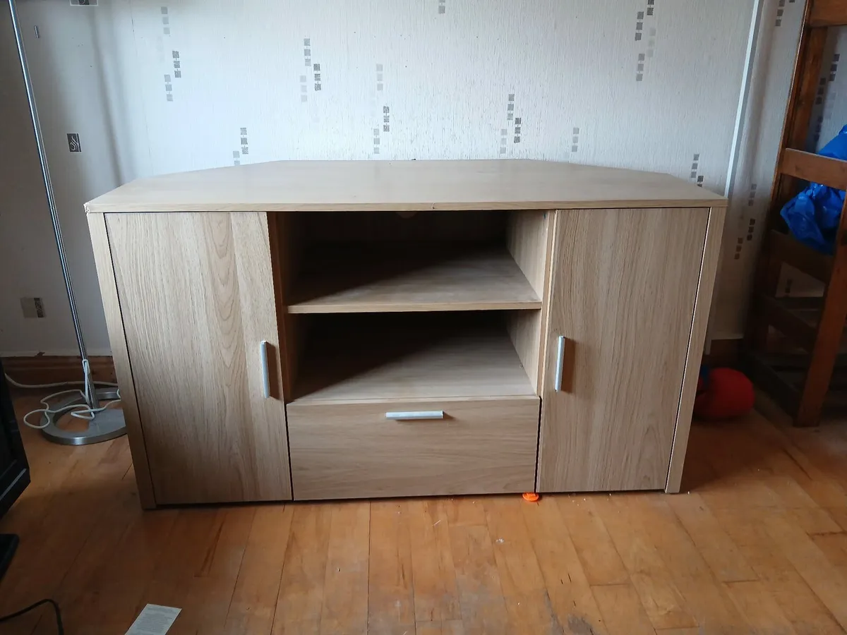 TV stand - Image 2