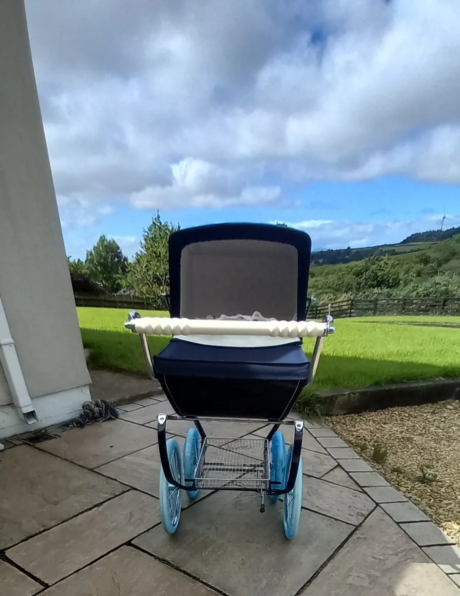 SILVERCROSS PRAM - Image 4