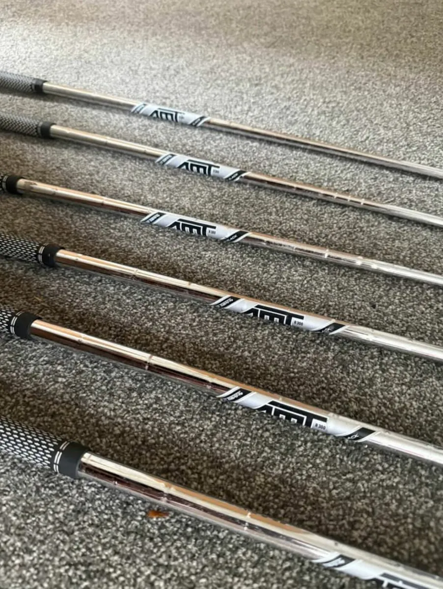 Titleist T200 irons (6-GW) - Image 2