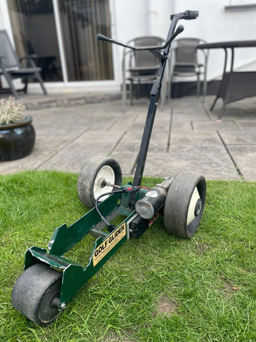 Electric golf caddy - Image 1