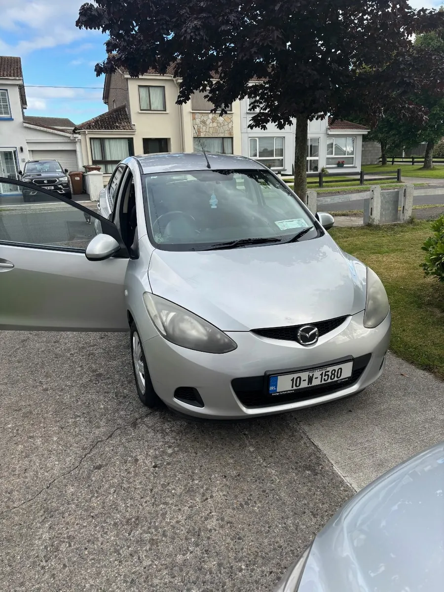 Mazda2 2010 - Image 1