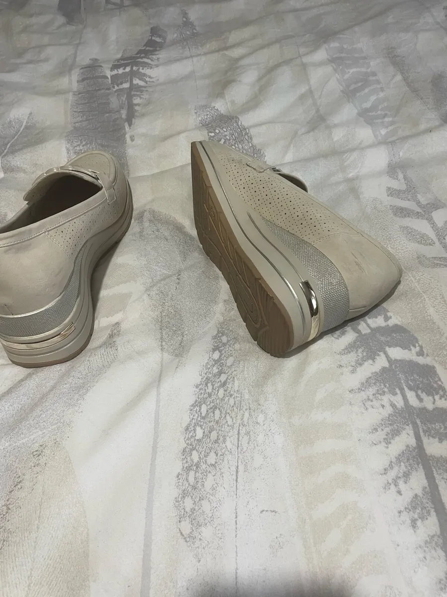 Shoes - Image 3