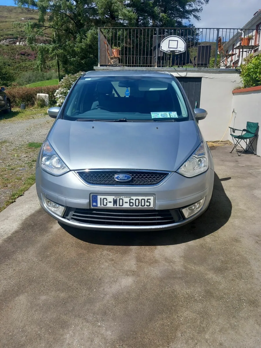 Ford Galaxy 2010 - Image 1