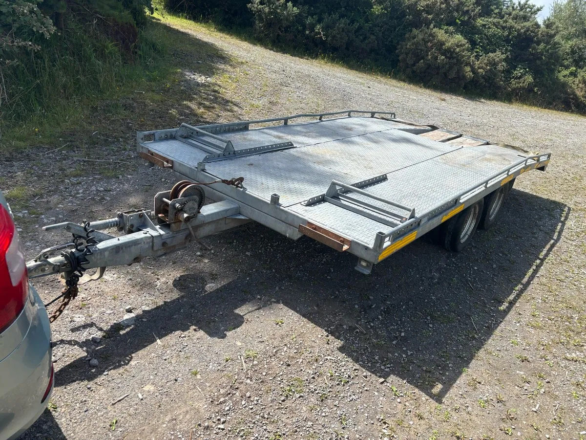 Car transporter - Image 1