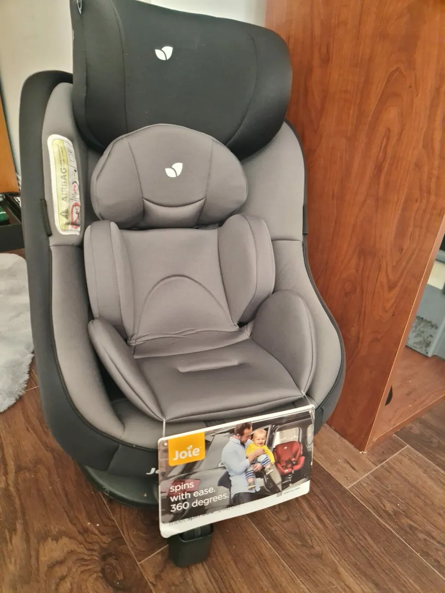 Joe 360 spin car seat - Image 1