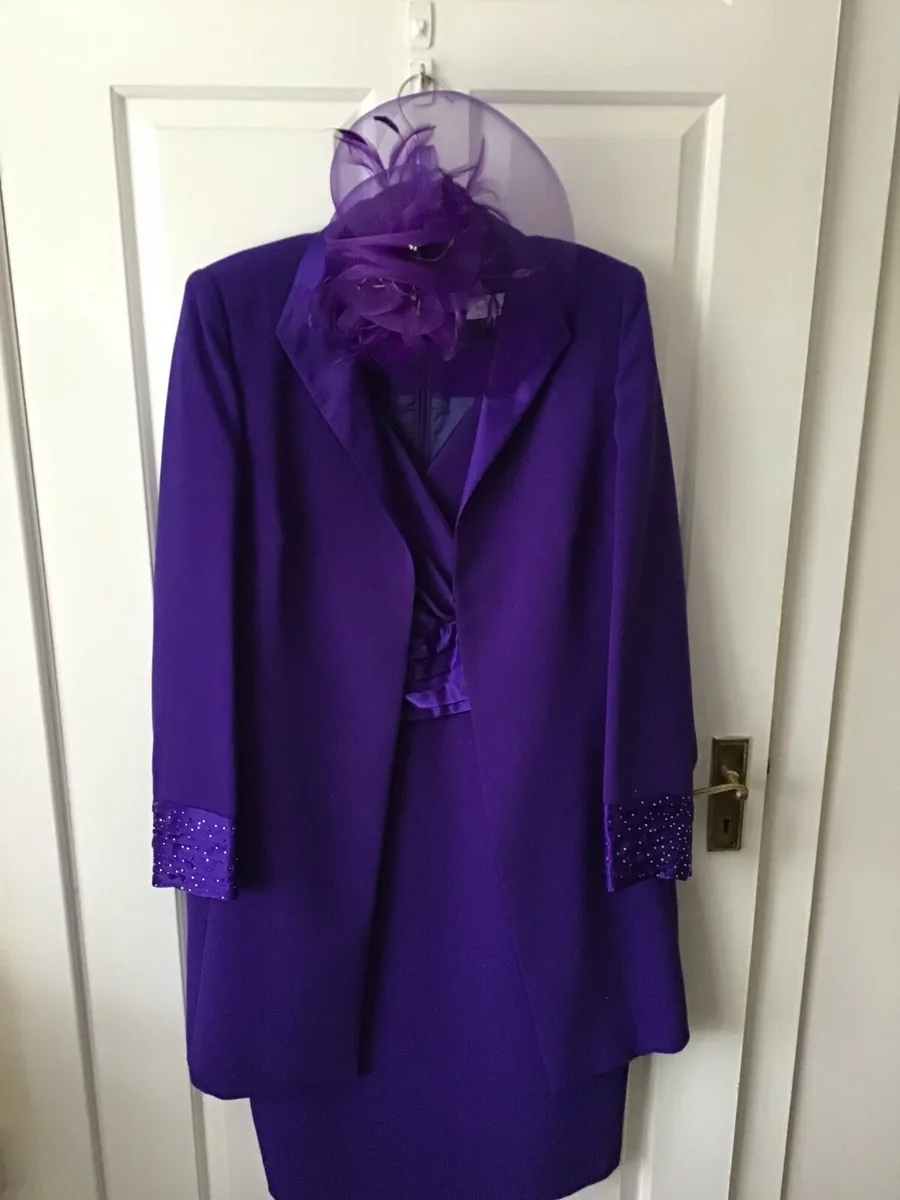 Mother of the bride/groom outfit + Accessories - Image 1