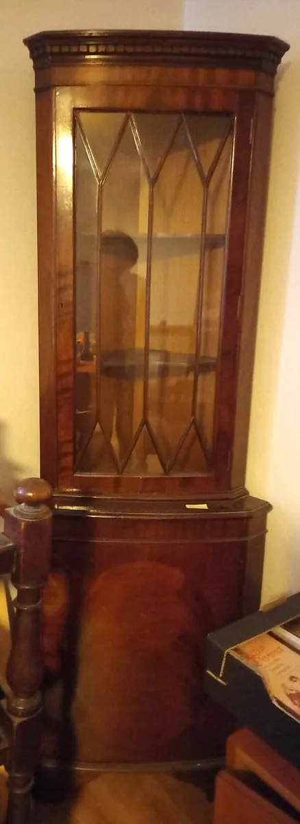 Mahogany Dresser, Cabinet & Side Table - Image 3