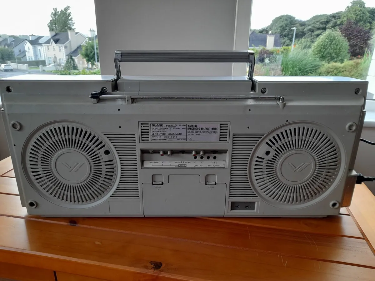 SHARP GF575 ZB RADIO STEREO - Image 2