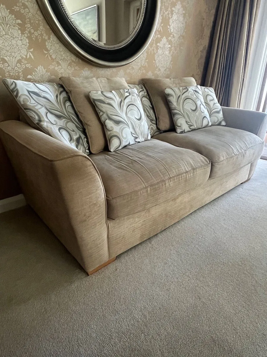 Sofa - Image 3