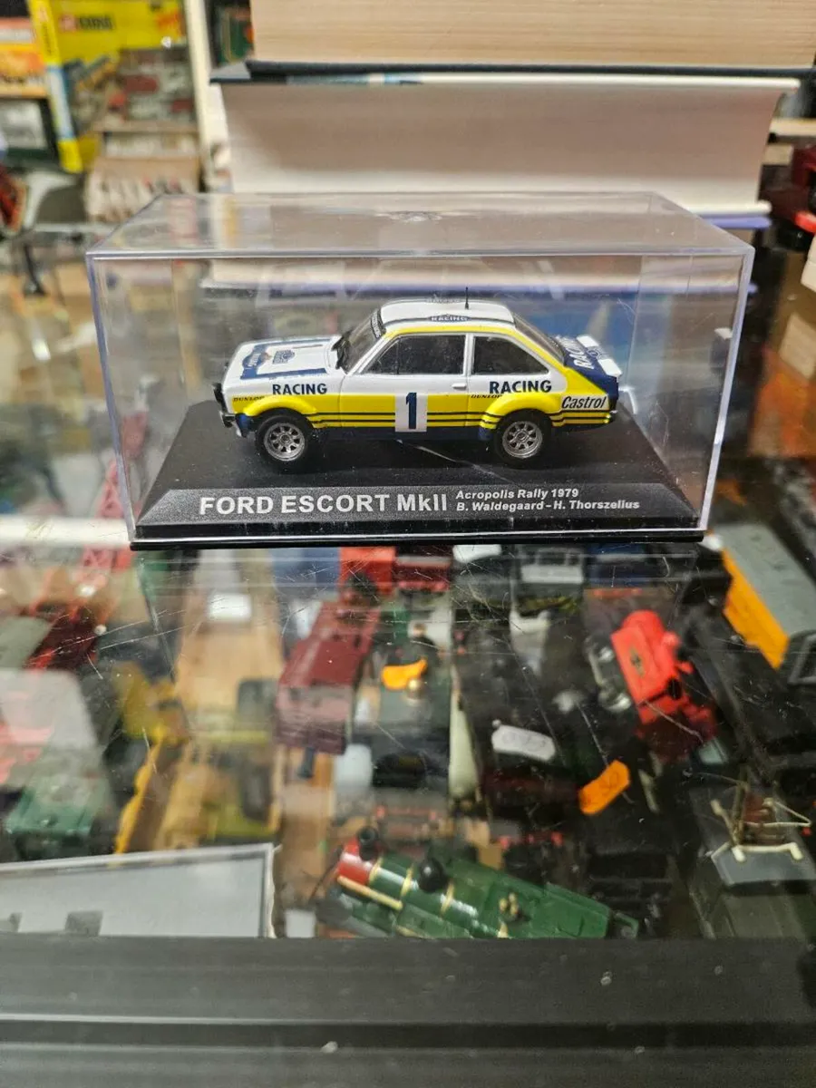 Corgi Trofeu Ford Escort MKII Rally - Image 1