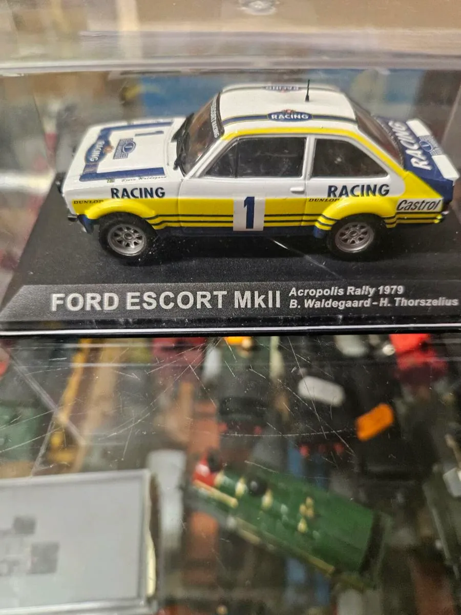Corgi Trofeu Ford Escort MKII Rally - Image 2