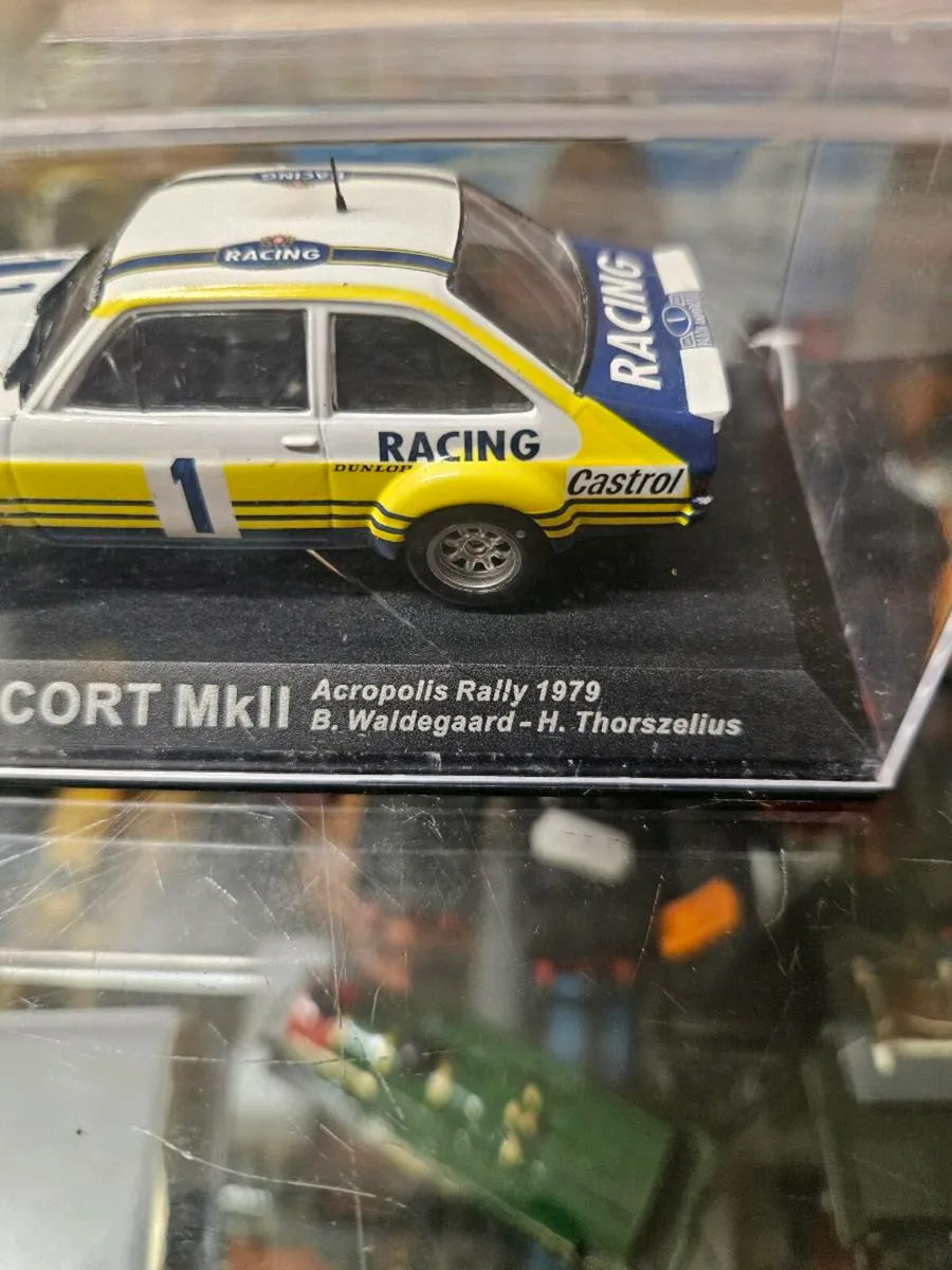 Corgi Trofeu Ford Escort MKII Rally - Image 3
