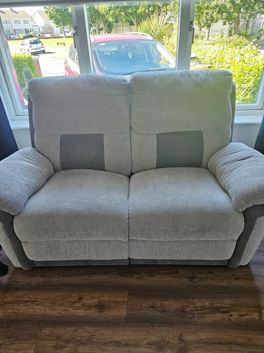 2 seater recliner - Image 3