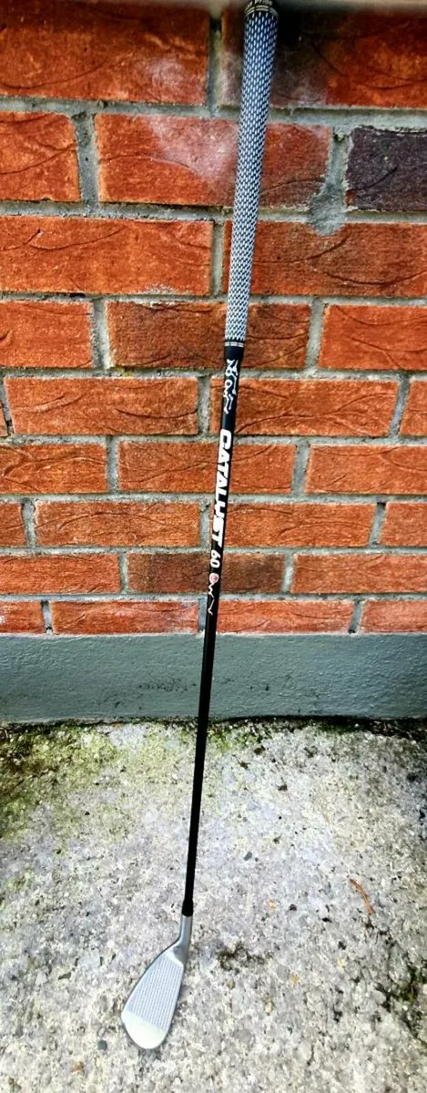 Titleist t300 pw. - Image 3