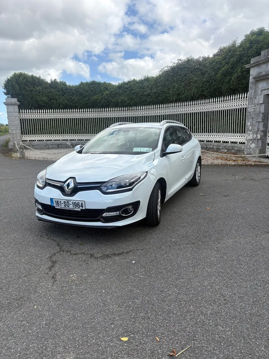 Renault megane 1.5 low mileage - Image 2