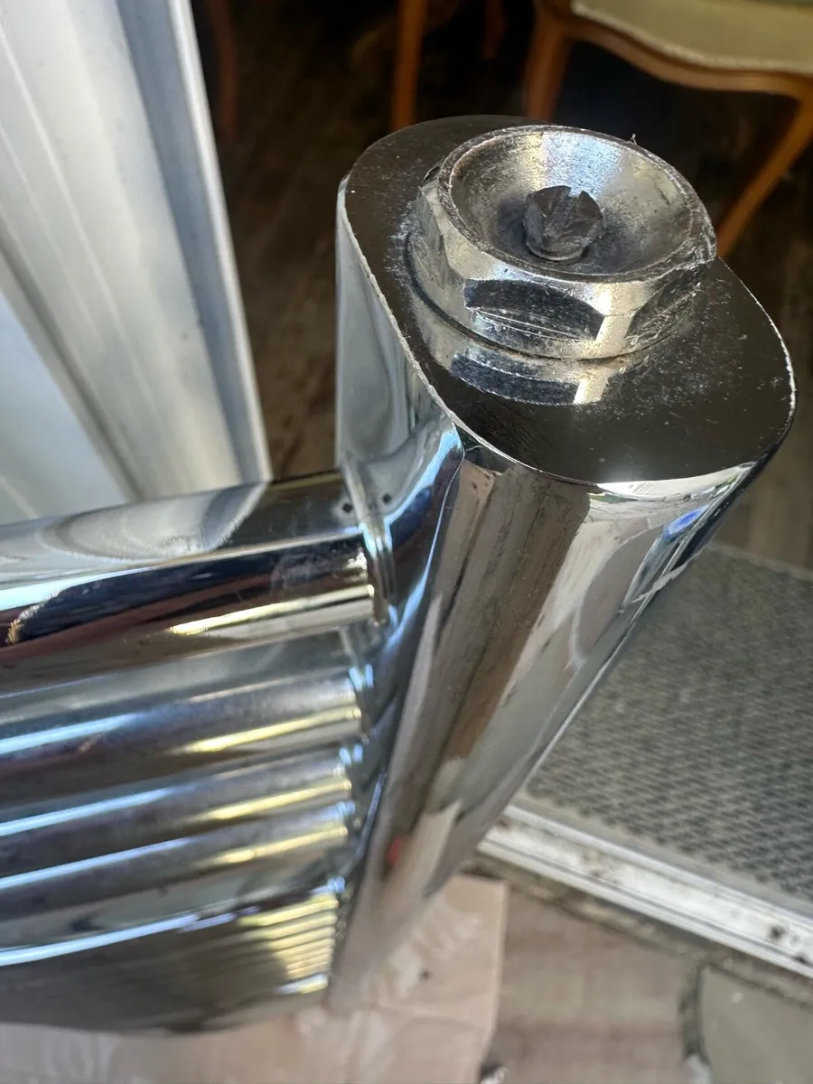 Bathroom towel radiator - Image 2