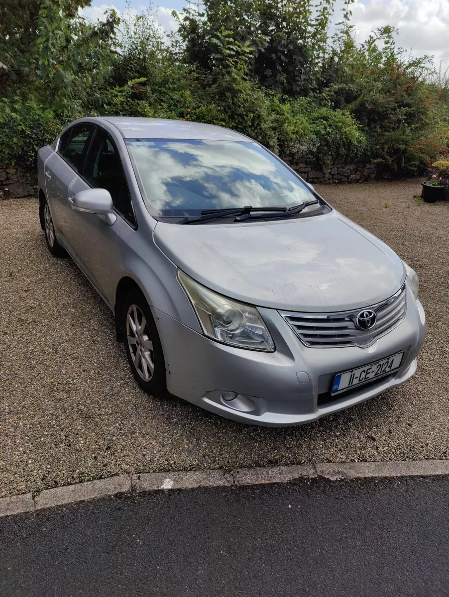 Toyota Avensis 2011 - Image 1