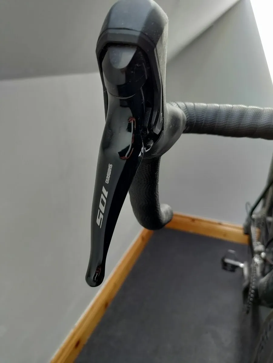 Orbea Orca M30 – 57cm Carbon Road Bike - Image 2