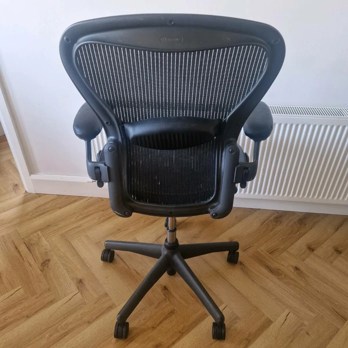 Herman Miller Aeron Chair Posture Fit - Image 3