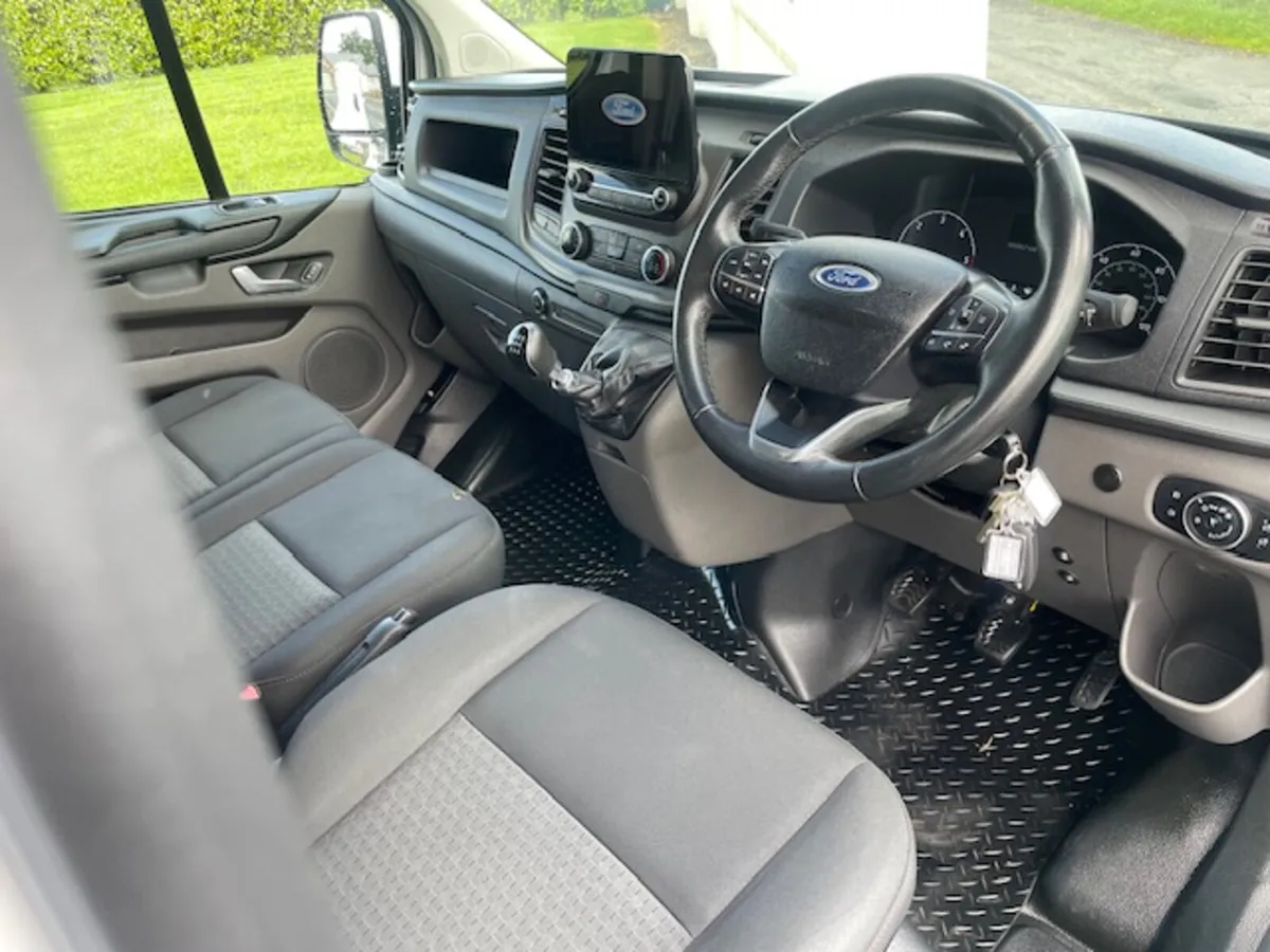 Ford Transit Custom Service Van ** €215 VRT ** - Image 4