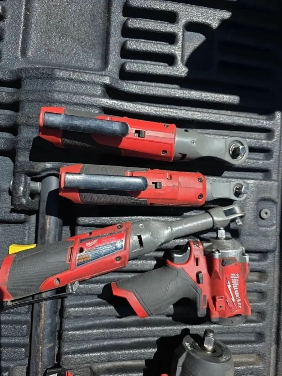Milwaukee M18 FUEL 18V 1/2 in High Torque Impact - Image 2