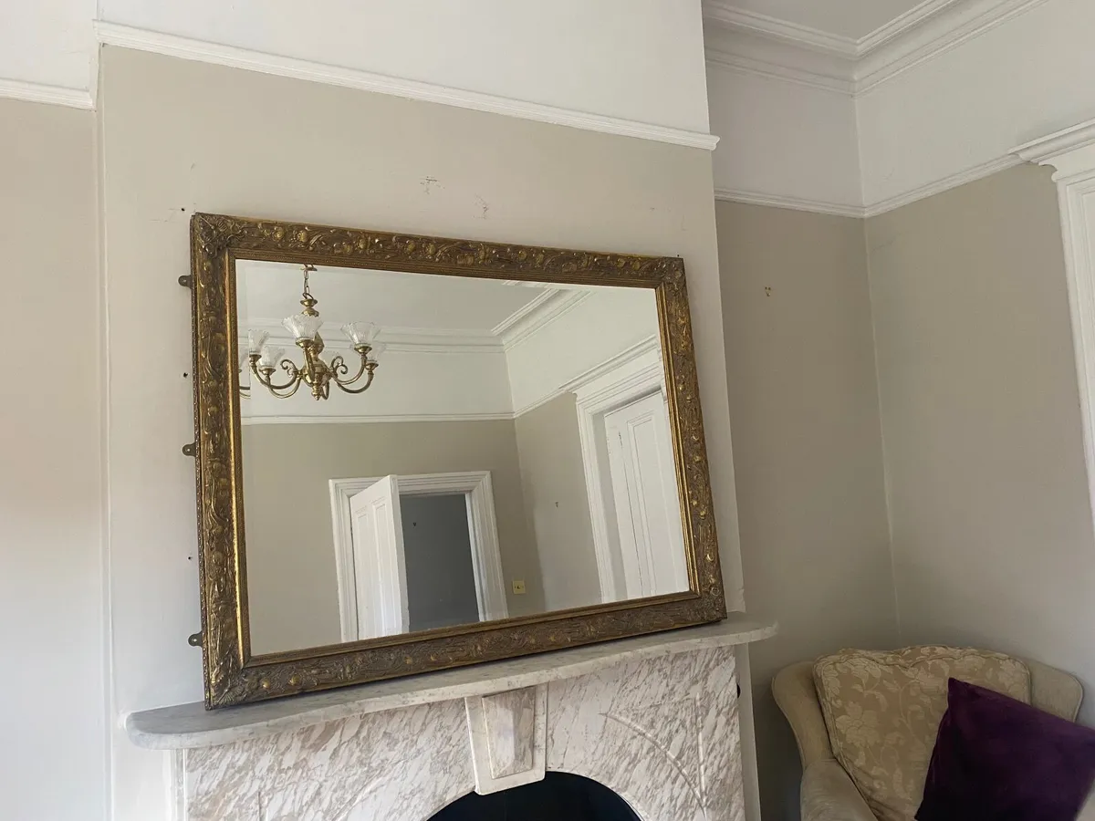 Over mantel vintage gilt mirror - Image 2