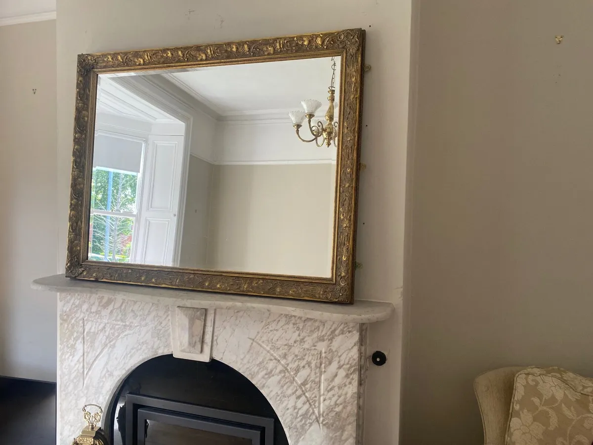 Over mantel vintage gilt mirror - Image 3