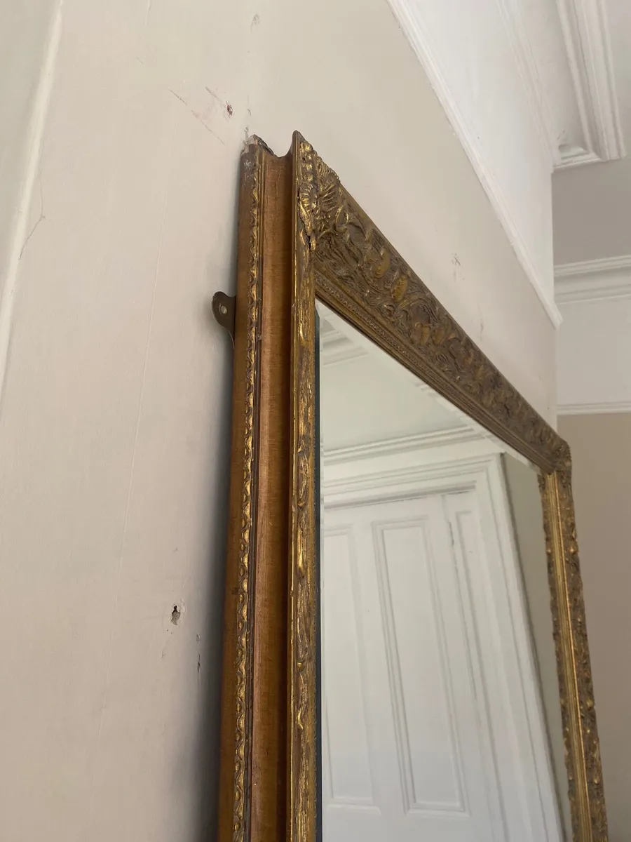 Over mantel vintage gilt mirror - Image 4