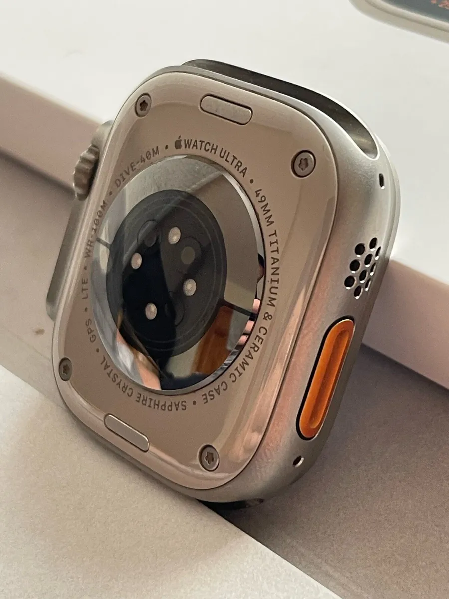 Apple Watch Ultra 2 - Image 4