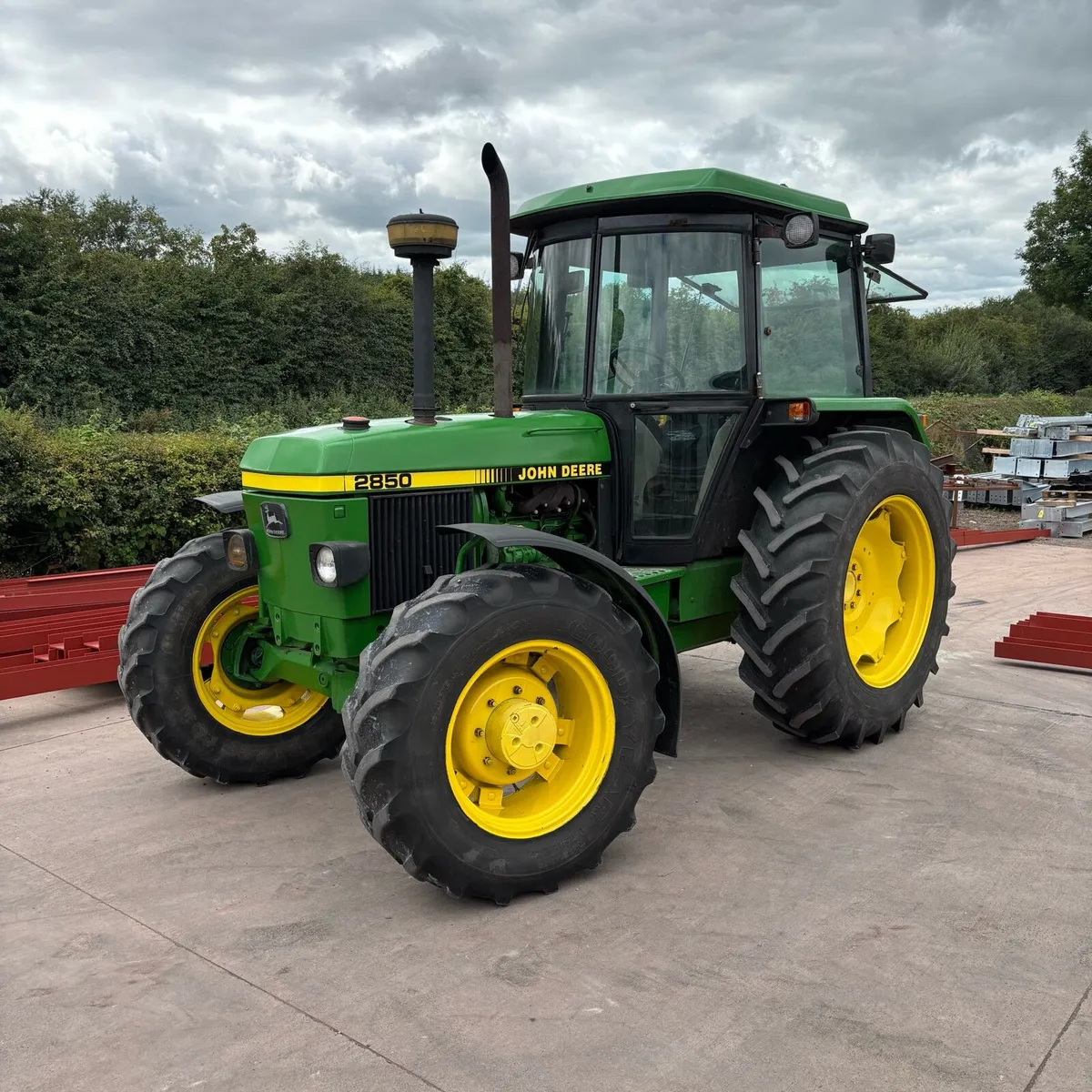 John Deere 2850 40k - Image 1