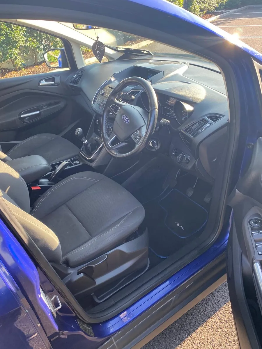 Ford Grand C-Max 2016 - Image 2