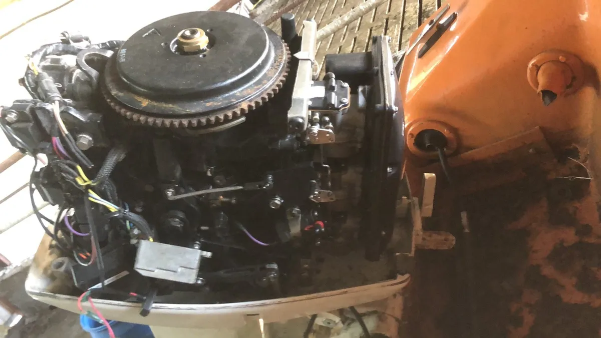 Johnson 70 hp outboard for spares - Image 1
