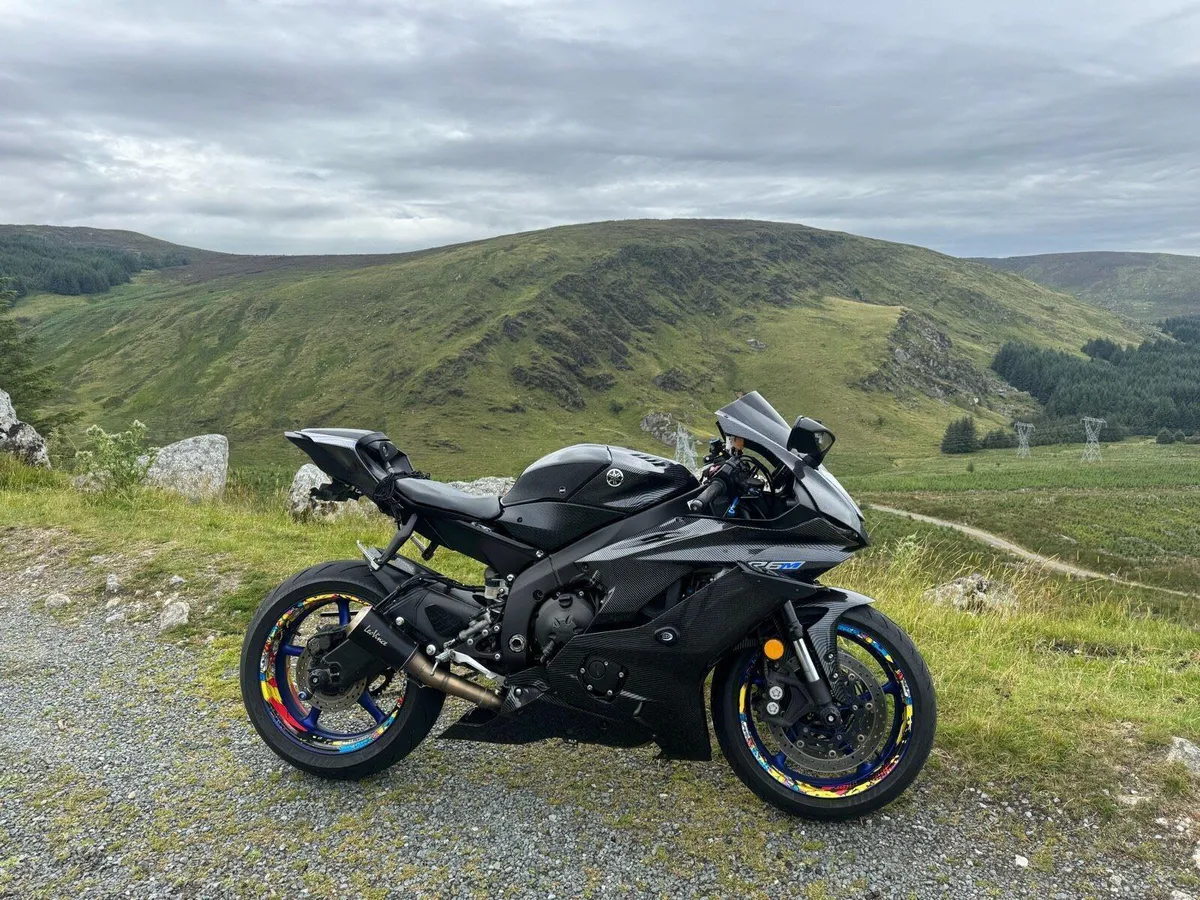 Yamaha R6 - Image 4