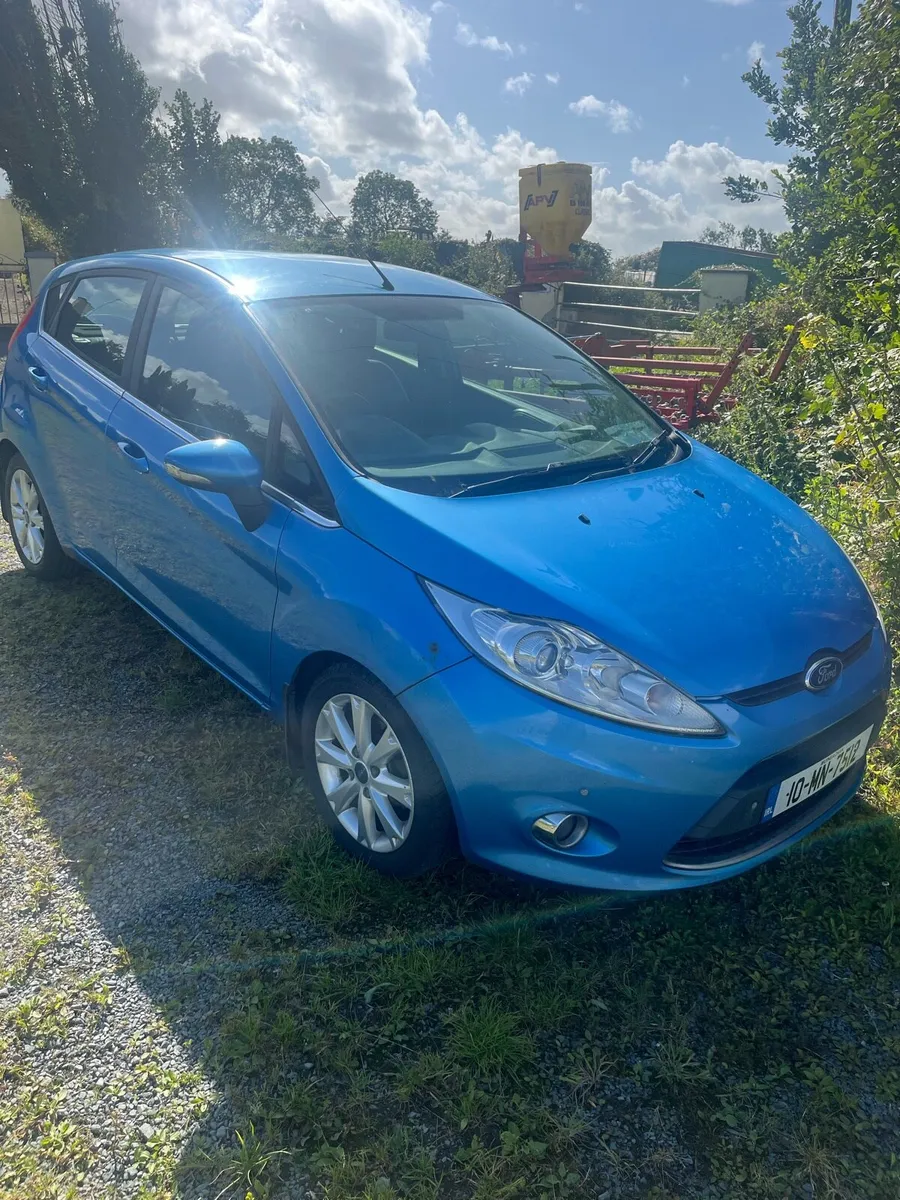 Ford fiesta - Image 2