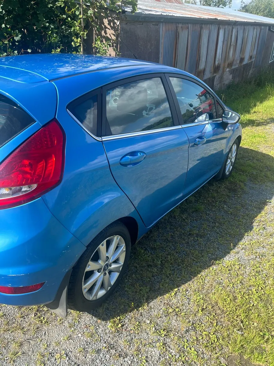 Ford fiesta - Image 3