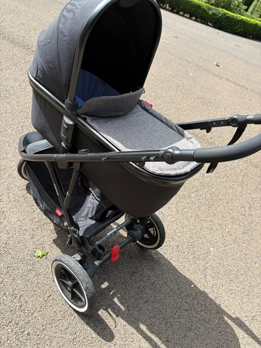 Phil and Ted - double pushchair and cot - Image 3