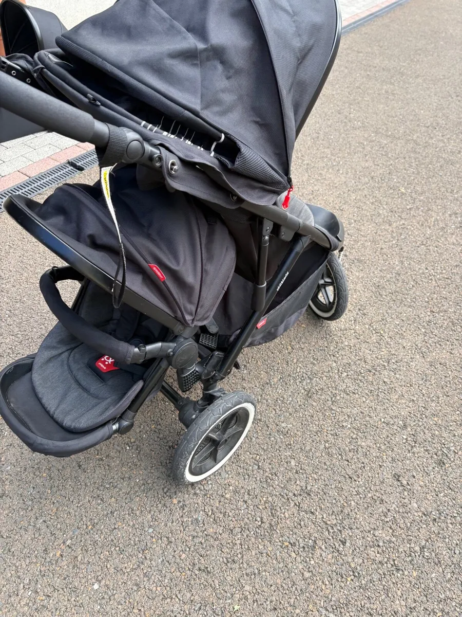 Phil and Ted - double pushchair and cot - Image 4